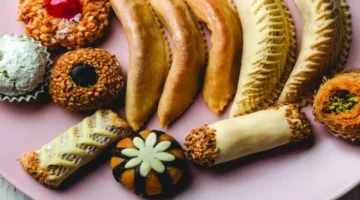 فوالة العيد وكسرة عود تجسدان أصالة الموروث وعادات كرم الضيافة في الإمارات